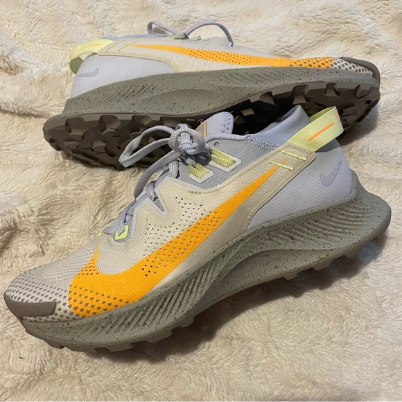 Nike Shoes - Nike Pegasus trail 2